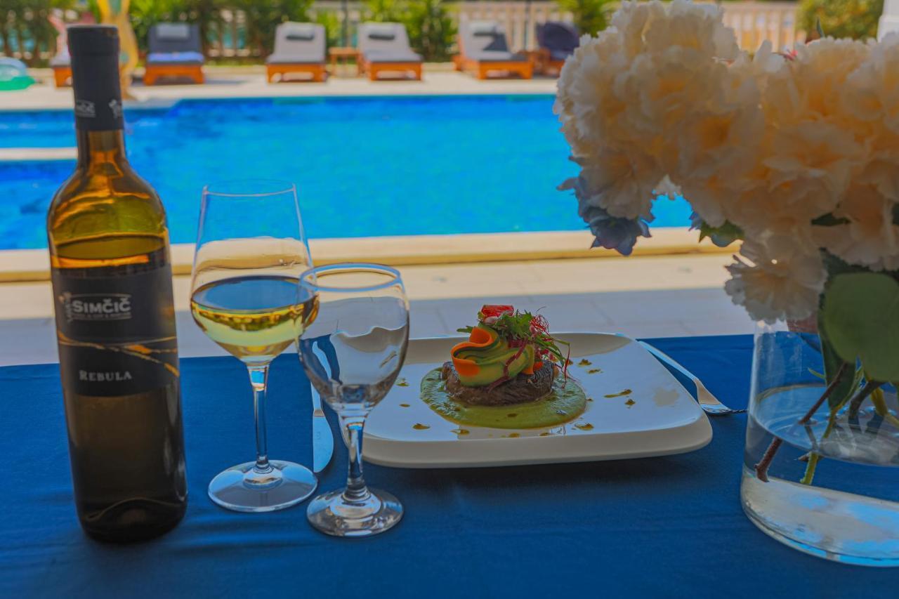 Hotel Perla Rogoznica  Luaran gambar