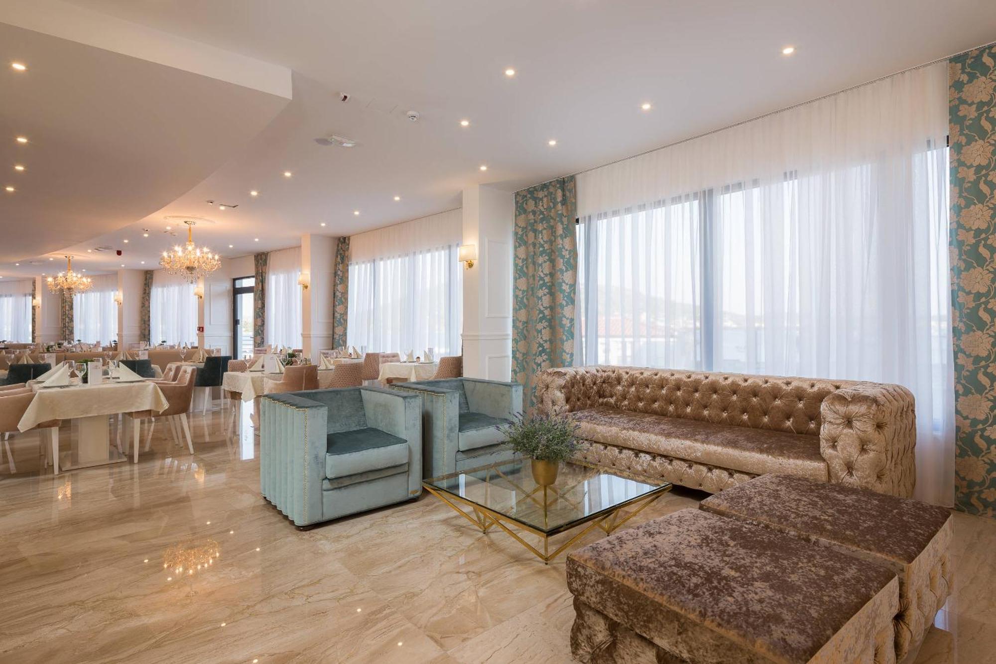 Hotel Perla Rogoznica  Luaran gambar